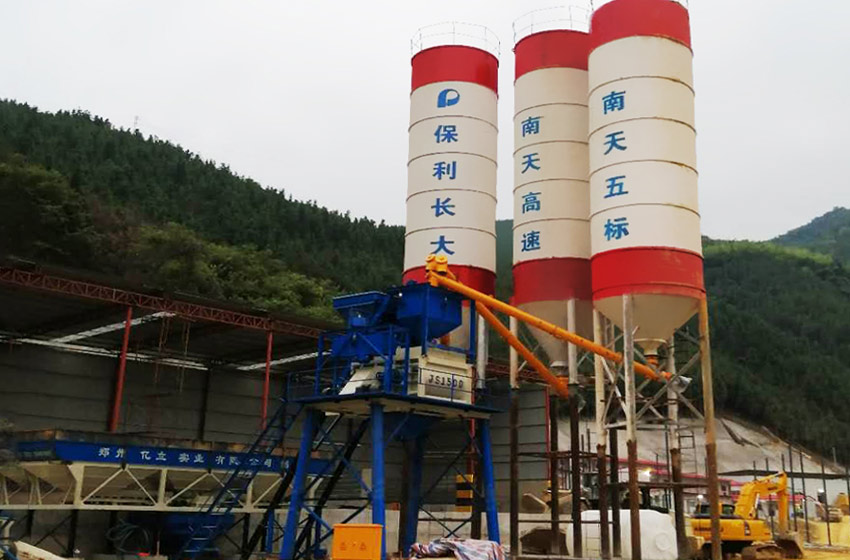 山西工程攪拌站生產現場