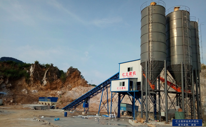 柳州混凝土攪拌站設備用戶現場
