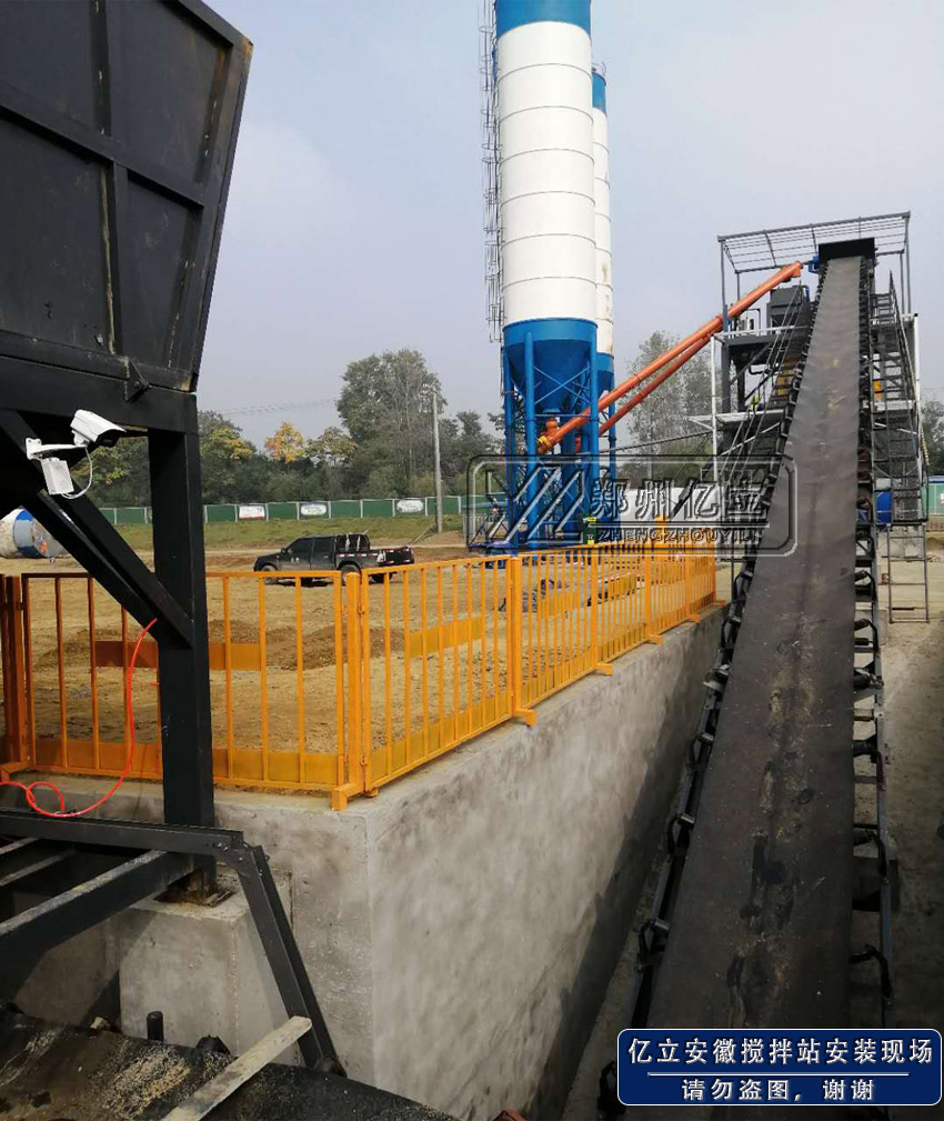 混凝土攪（jiǎo）拌站客戶（hù）現場