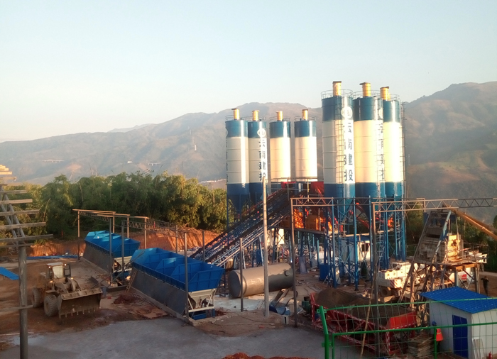 大型商品混凝土攪拌站（zhàn）