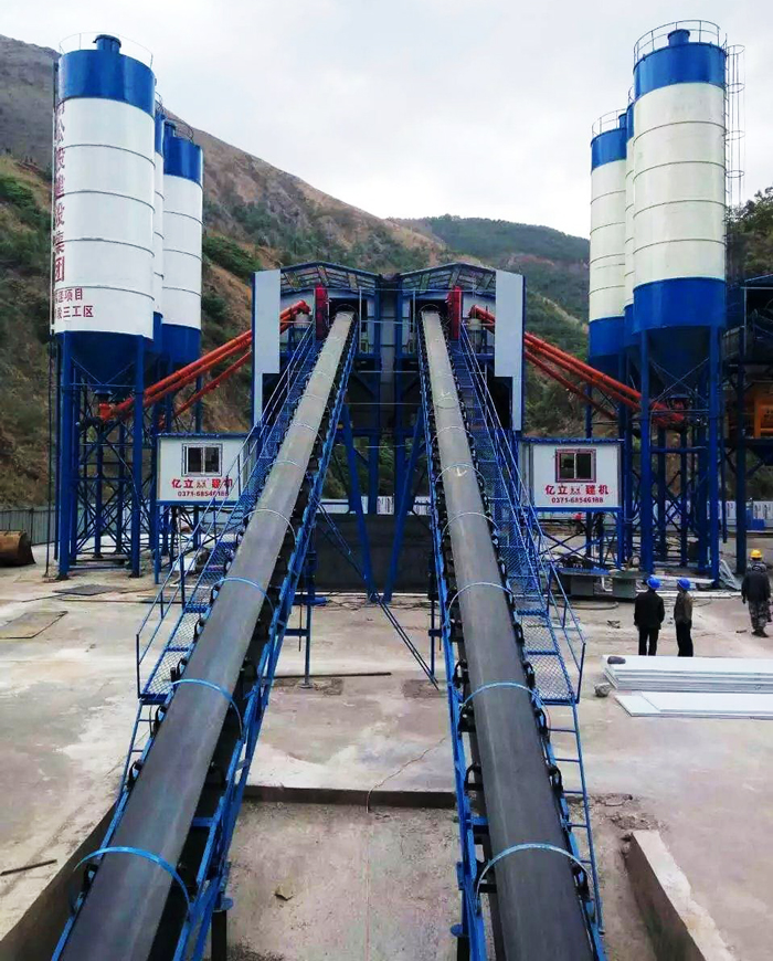 180商砼攪拌（bàn）站設備用戶安裝（zhuāng）調試（shì）現（xiàn）場實拍