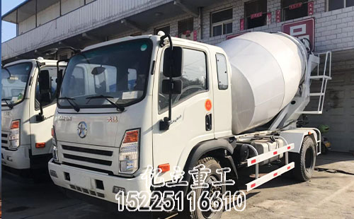 混凝土（tǔ）罐車現場