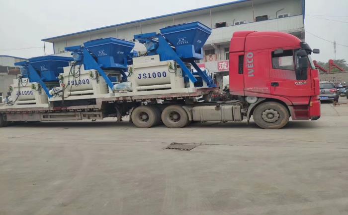 攪（jiǎo）拌機發（fā）貨