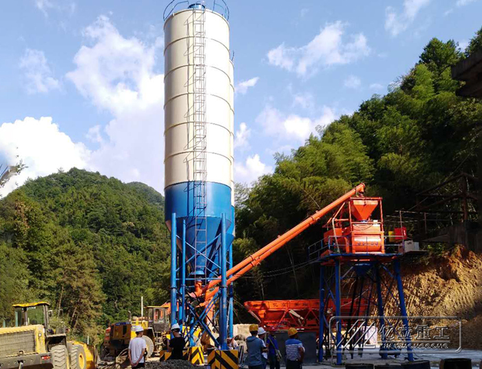 混凝土攪拌站設備生產現場