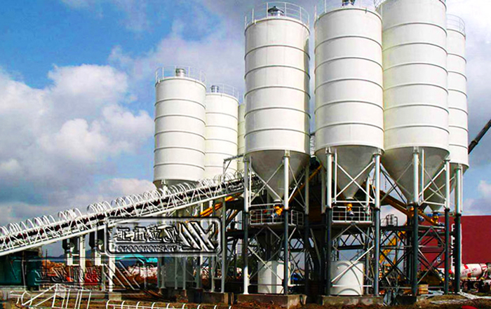 每小時（shí）產量240方混凝土的混凝（níng）土攪拌站設備廠家