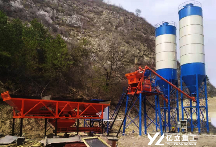 混凝土攪拌（bàn）站安裝調試現場實（shí）拍