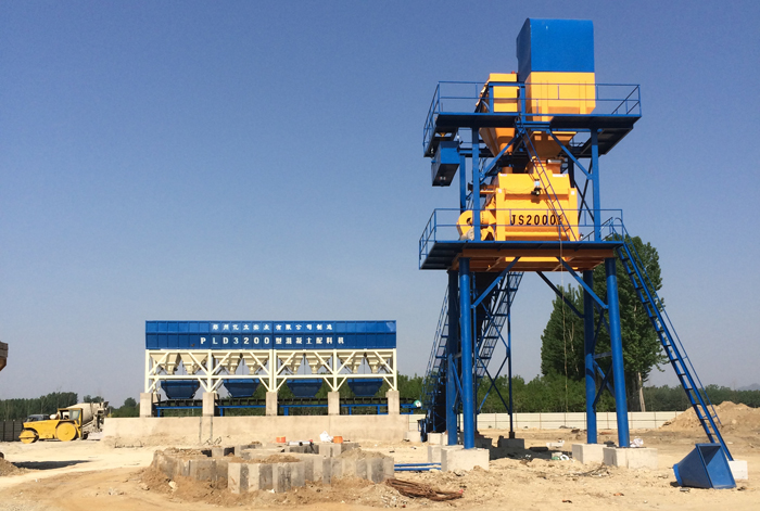 JS強製混（hún）凝土攪拌機